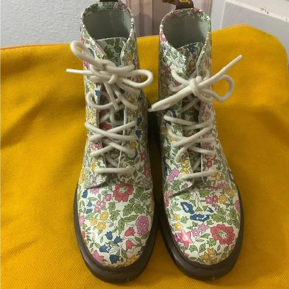 Dr Martens liberty floral women’s boots size 6 - Picture 4 of 8